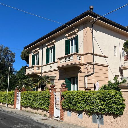 Monolocale Pura Vida Apartamento Viareggio Exterior foto